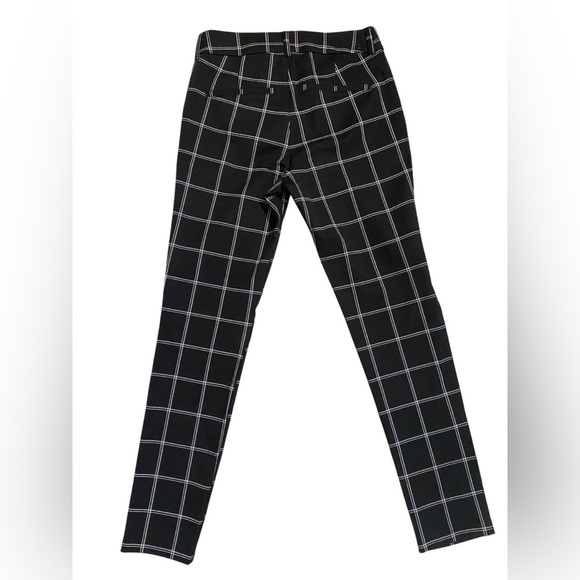 Old Navy Women's Black Plaid Skinny Pants - Picture 8 of 10